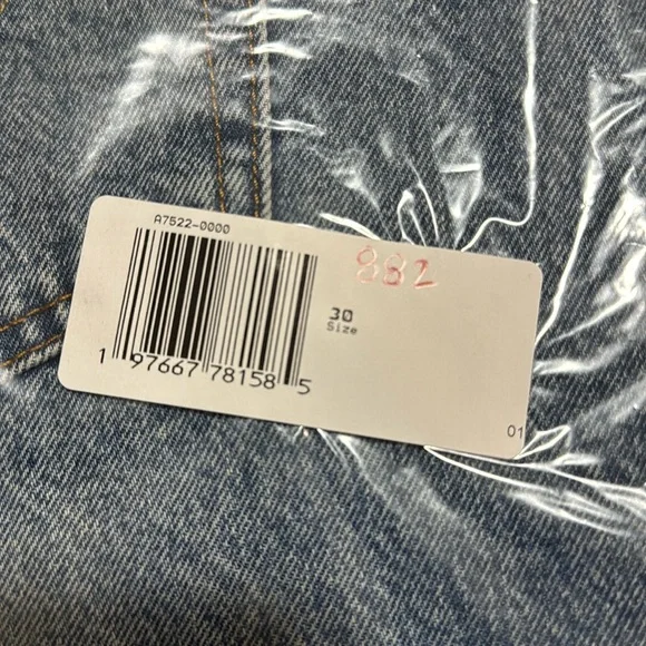 LEVIS Women’s Remade Denim Icon Skirt size 30 - Picture 9 of 10